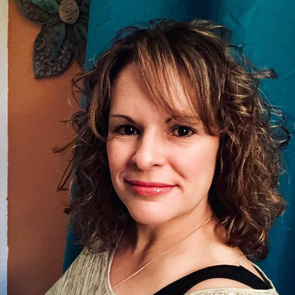 Meet your Posher, Paula - Picture 1 of 1